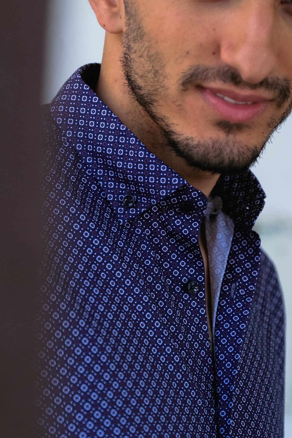 Printed casual shirt with graphic pattern in navy/white/red (Art. 2117-C)