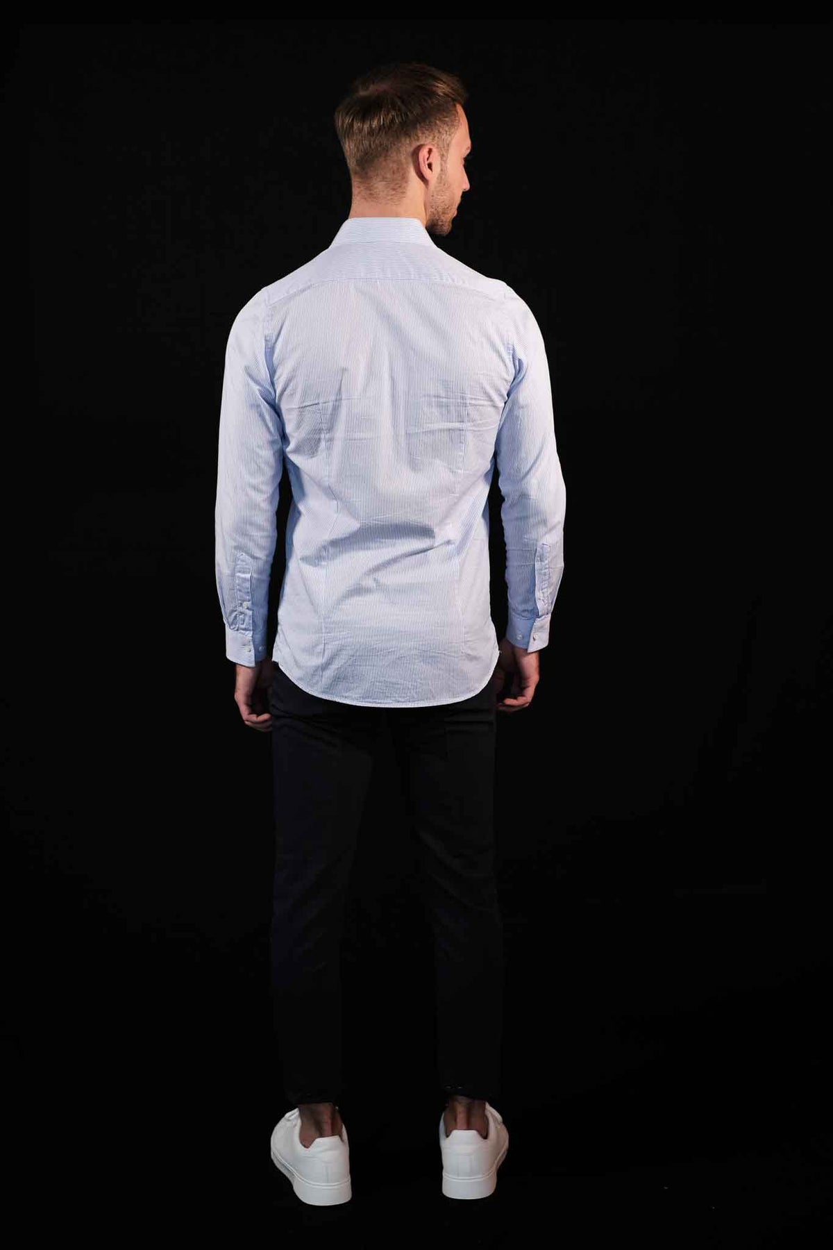 Hochwertiges Businesshemd Streifen Hellblau Modern Fit (gerade geschnitten / Art. 1131-M)